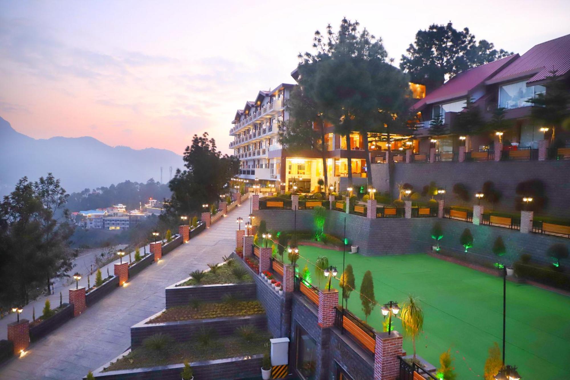 Deventure Shimla Hills Hotel Kandaghat Luaran gambar