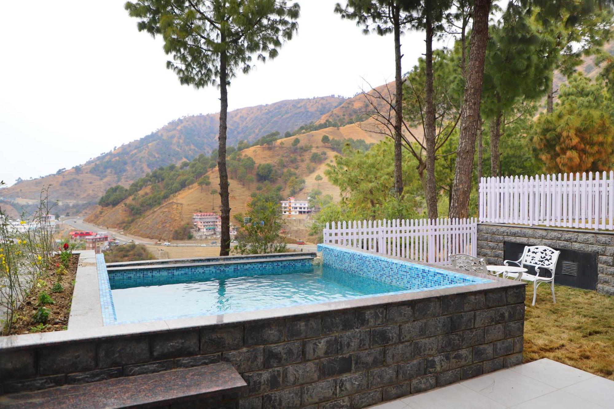 Deventure Shimla Hills Hotel Kandaghat Luaran gambar