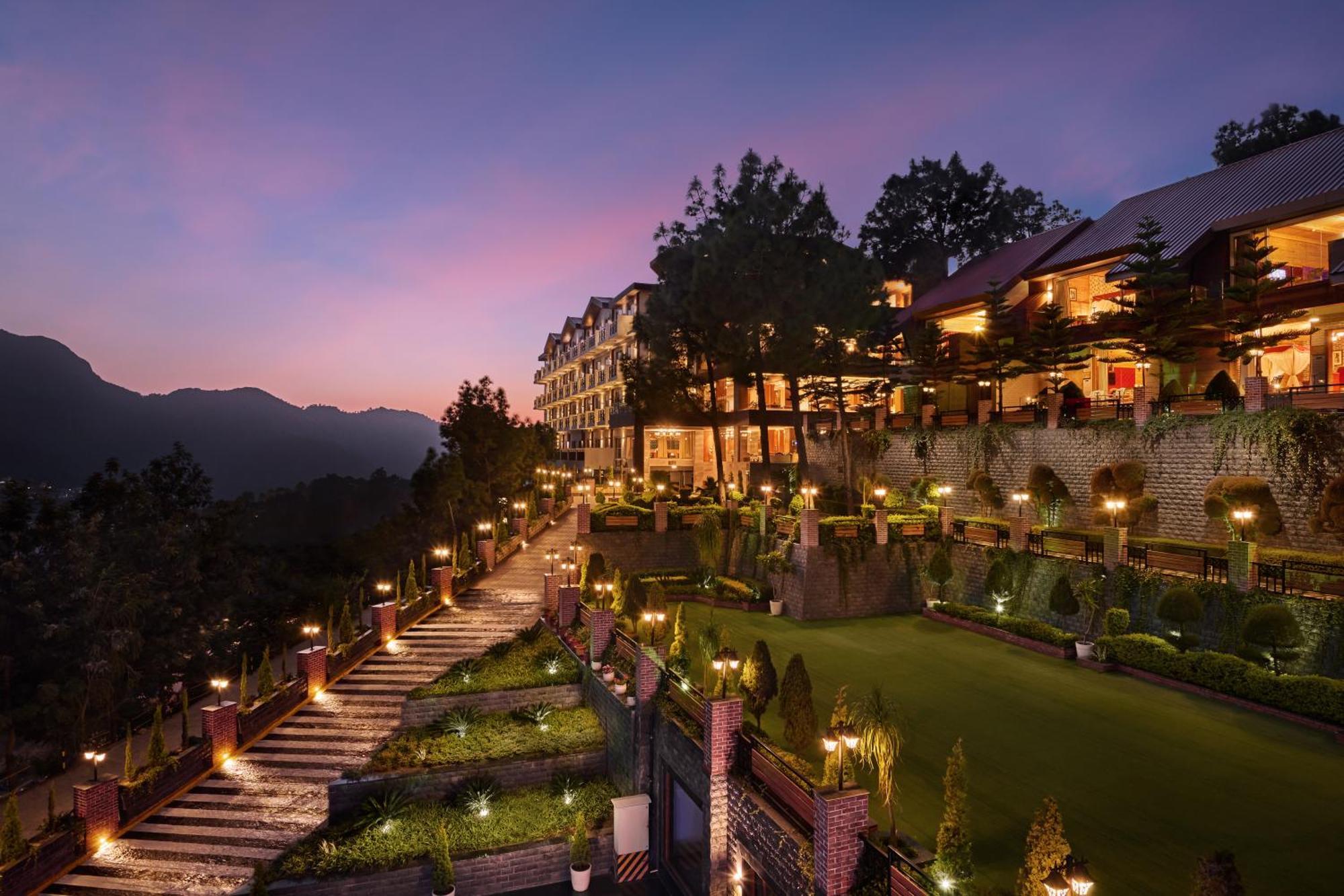 Deventure Shimla Hills Hotel Kandaghat Luaran gambar